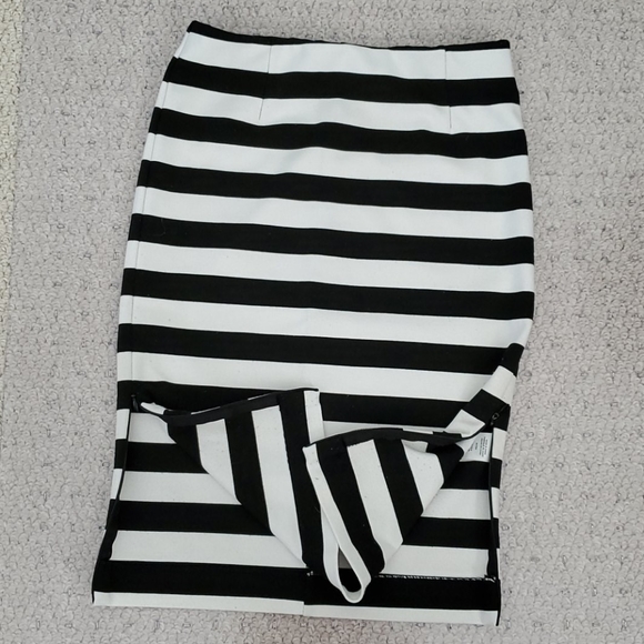 Dynamite pencil skirt - Picture 2 of 2